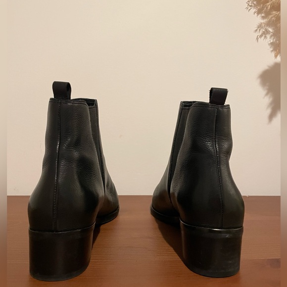 ✨ LIKE NEW ✨ MARC FISHER YALE POINTY TOE CHELSEA BOOTIE - Picture 7 of 9